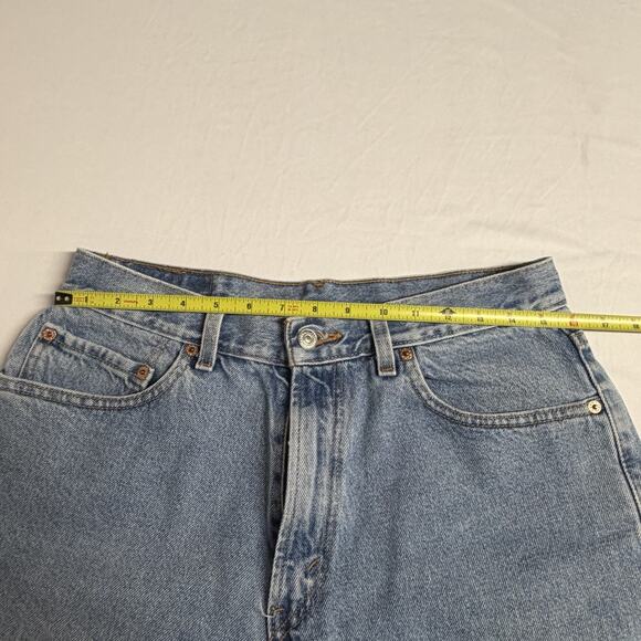 Vintage Levis 550 Shorts Men 34 Blue Light Wash Denim Relaxed Fit Jorts Jean Y2K - Picture 13 of 13